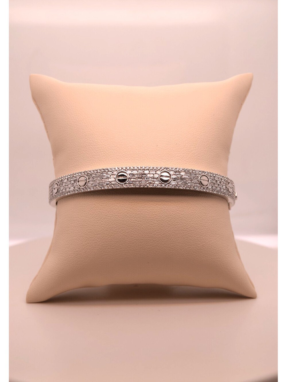 10K WHITE GOLD BRACELET 2.25 TCW